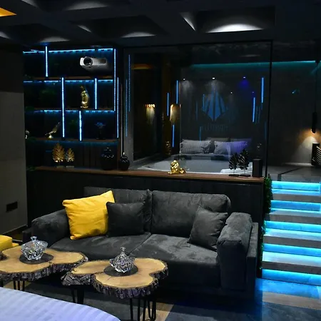 Pentlux - Penthouse In The Heart Of Skopje