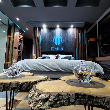 Pentlux - Penthouse In The Heart Of *